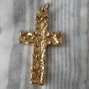 GOLDTONE TEXTURED CROSS CHARM PENDANT